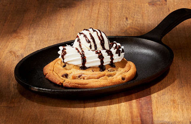 Warm chocolate chip cookie skillet dessert