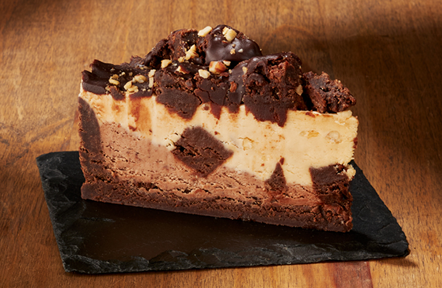 Peanut butter fudge cheesecake slice